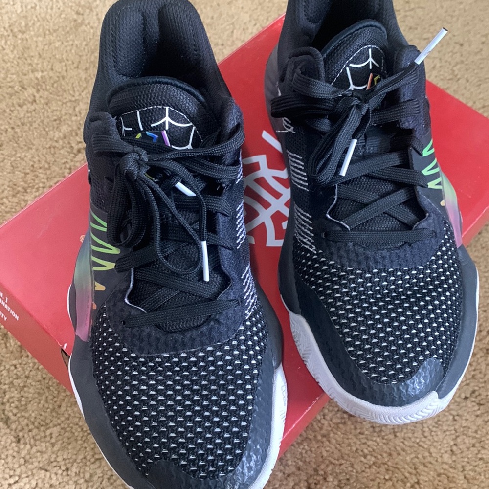 Addidas basketball shoes